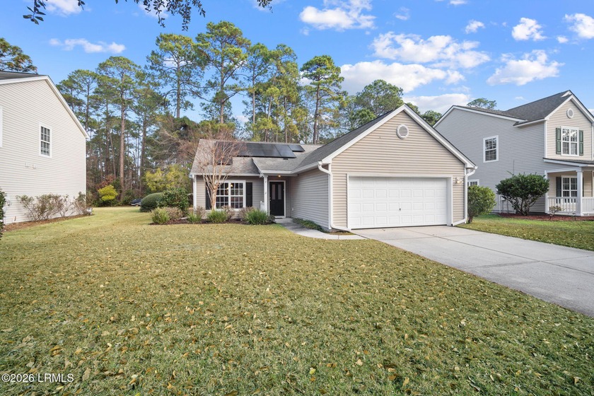 This well-maintained 3 bedroom, 2 bath home is nested in the the - Beach Home for sale in Bluffton, South Carolina on Beachhouse.com