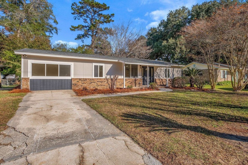 Some images have been virtually enhanced. Welcome home to this - Beach Home for sale in Tallahassee, Florida on Beachhouse.com