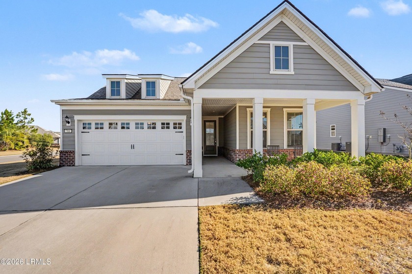 Welcome to the furnished 706 Turnberry Woods Drive, a pristine - Beach Home for sale in Bluffton, South Carolina on Beachhouse.com