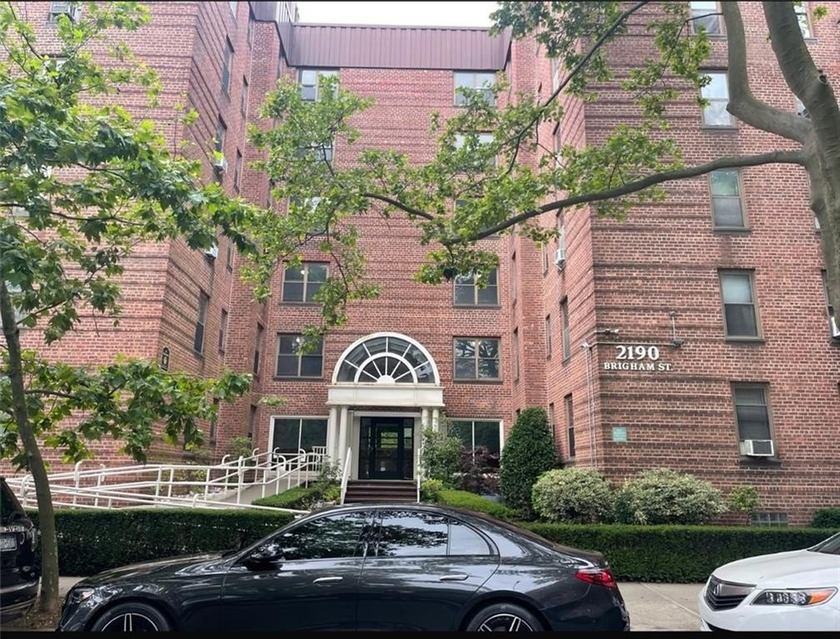 Beautifully Renovated 2 Bedroom coop apartment in Brigham Park - Beach Other for sale in Brooklyn, New York on Beachhouse.com