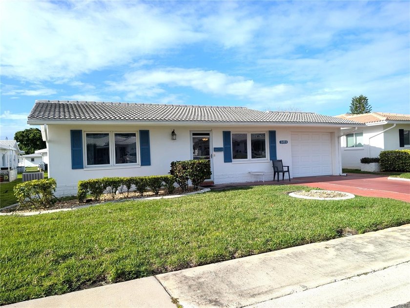 Welcome to easy, low-maintenance living in this beautifully - Beach Home for sale in Pinellas Park, Florida on Beachhouse.com