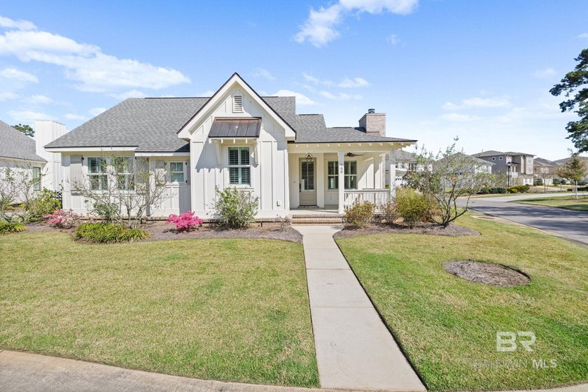 Experience refined coastal living in beautiful Fairhope, AL - Beach Home for sale in Fairhope, Alabama on Beachhouse.com
