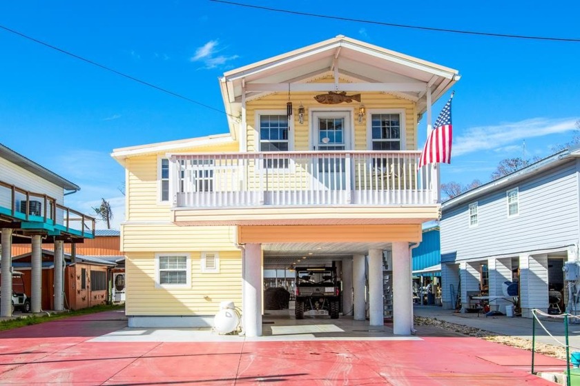 Waterfront home on a deep freshwater Canal! Welcome to this - Beach Home for sale in Suwannee, Florida on Beachhouse.com