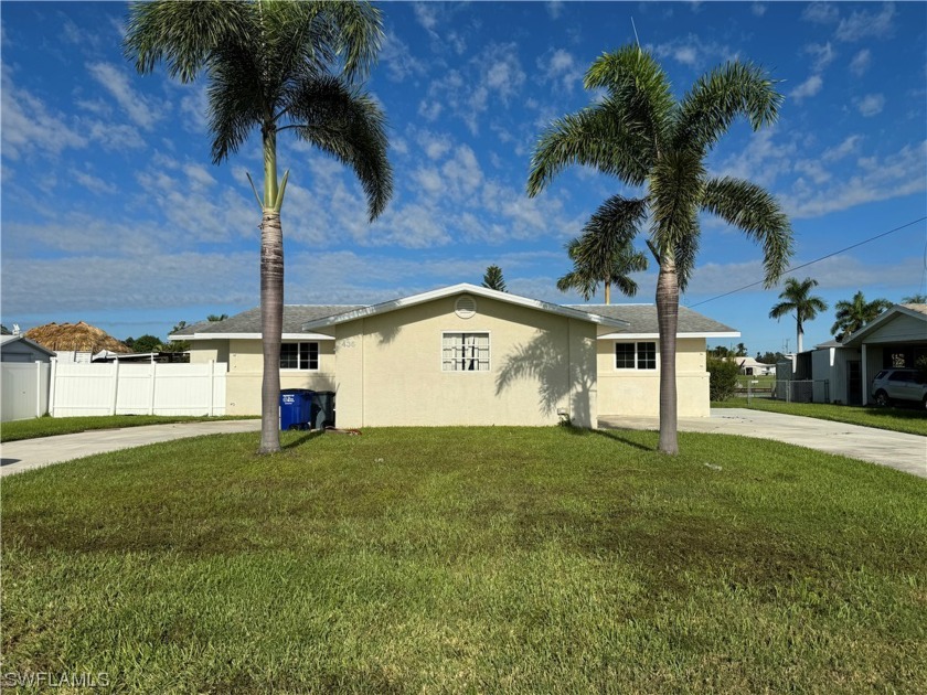 Welcome to your Gulf ACCESS home!  This 3 bedroom, 2 bathroom - Beach Home for sale in North Fort Myers, Florida on Beachhouse.com