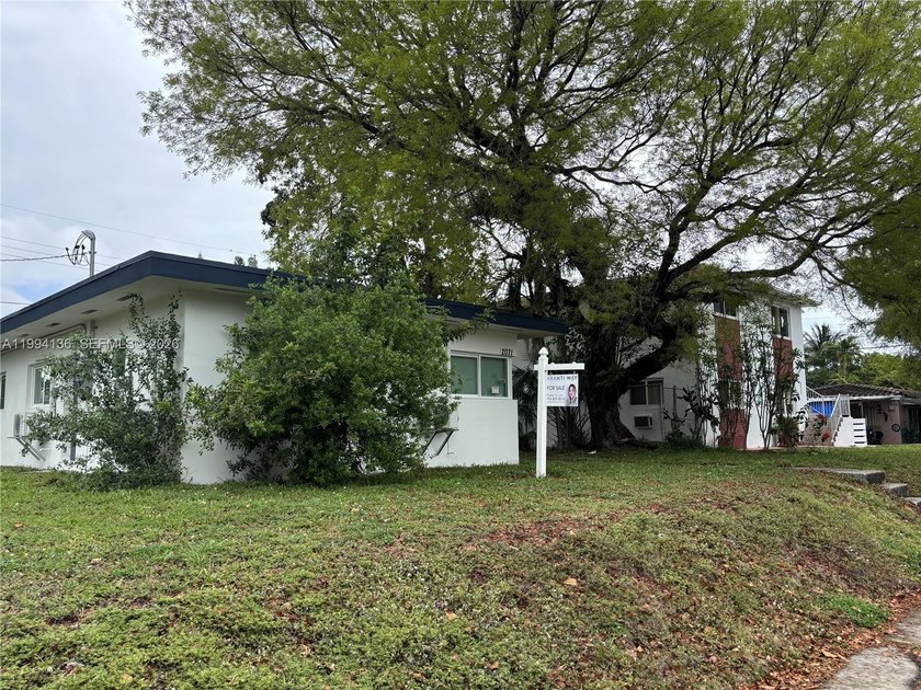Property sold  AS-IS with the right to inspect. Seller has - Beach Townhome/Townhouse for sale in North Miami Beach, Florida on Beachhouse.com