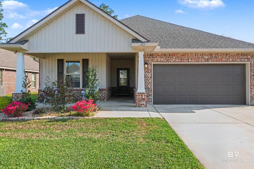 GOLD FORTIFIED 3BR/2BA home in Gulf Shores with premium upgrades - Beach Home for sale in Gulf Shores, Alabama on Beachhouse.com