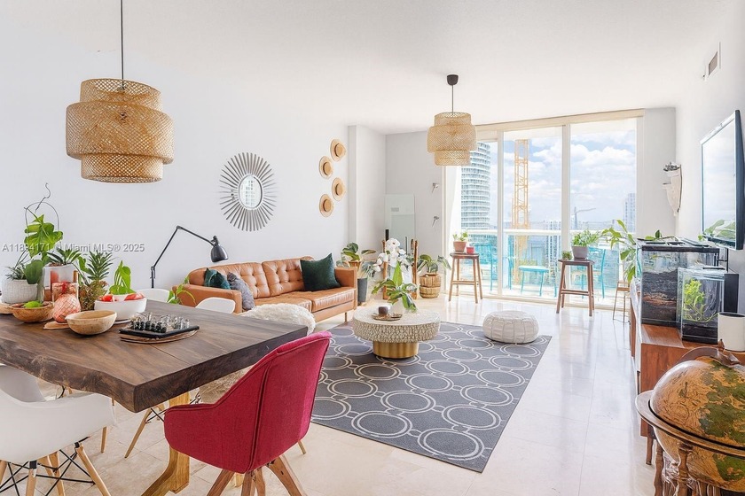 Stunning views in this rare 4016 unit at Brickell on the River - Beach Condo for sale in Miami, Florida on Beachhouse.com