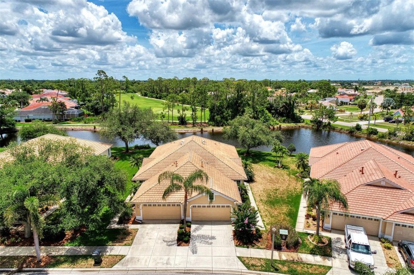 HERON CREEK VILLA ON THE LAKE! Welcome to your dream retreat in - Beach Home for sale in North Port, Florida on Beachhouse.com