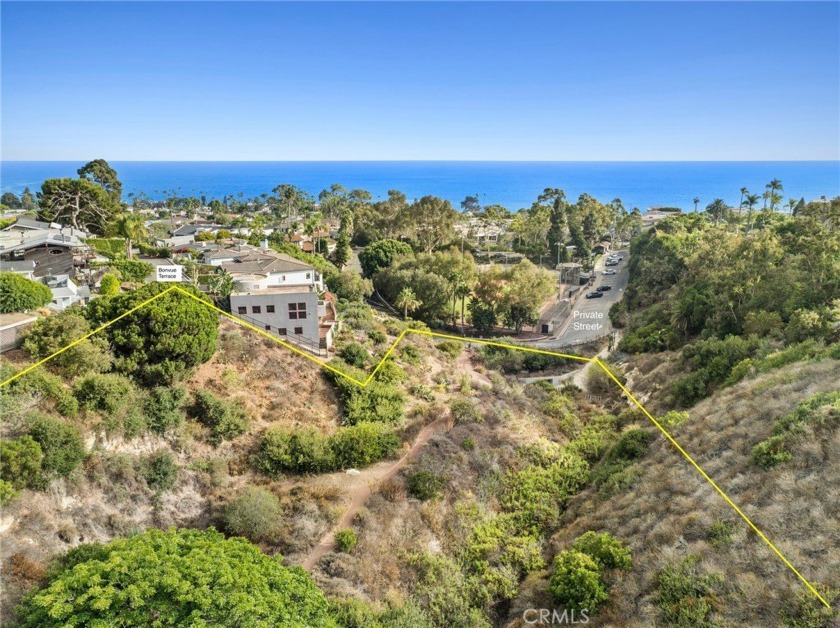 Welcome to 455 Bonvue Terrace, a blank canvas ready to be - Beach Acreage for sale in Laguna Beach, California on Beachhouse.com