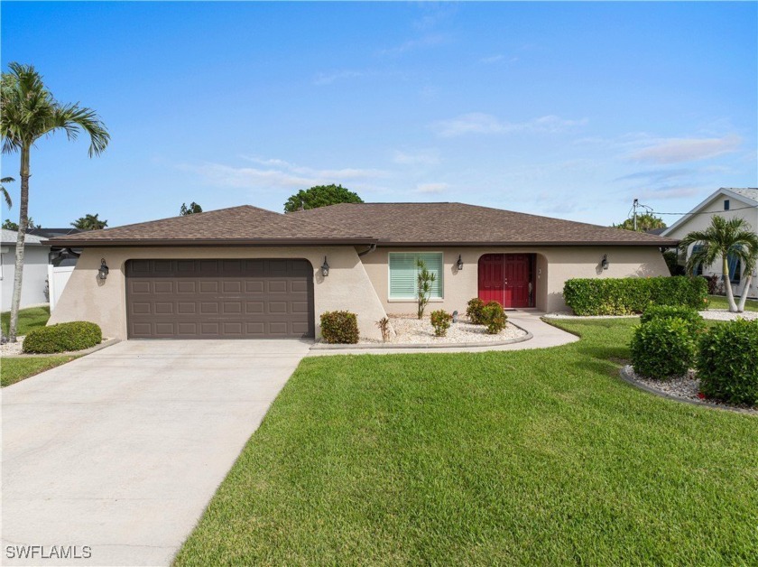 Looking for that perfect waterfront property with a superbly - Beach Home for sale in Cape Coral, Florida on Beachhouse.com