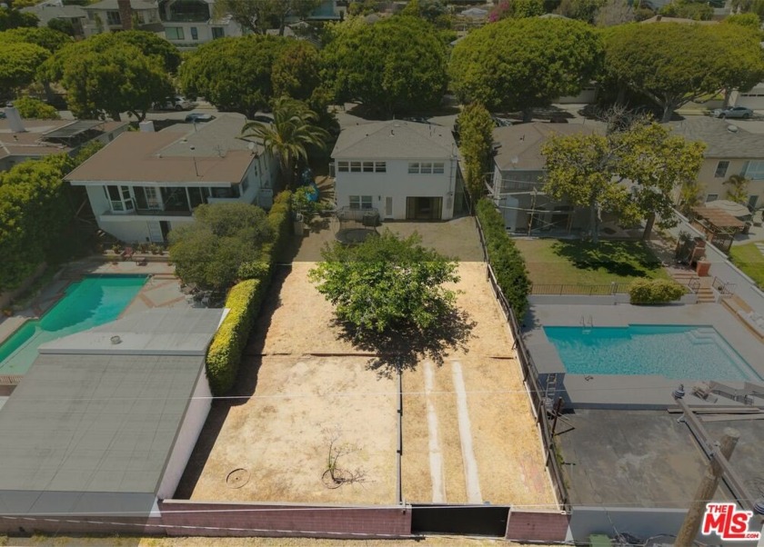 ***Seller-financing available*** An exceptionally rare - Beach Lot for sale in Santa Monica, California on Beachhouse.com