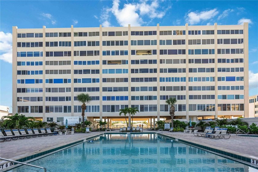 Nestled on the renowned shores of Siesta Key, Horizons West - Beach Condo for sale in Sarasota, Florida on Beachhouse.com