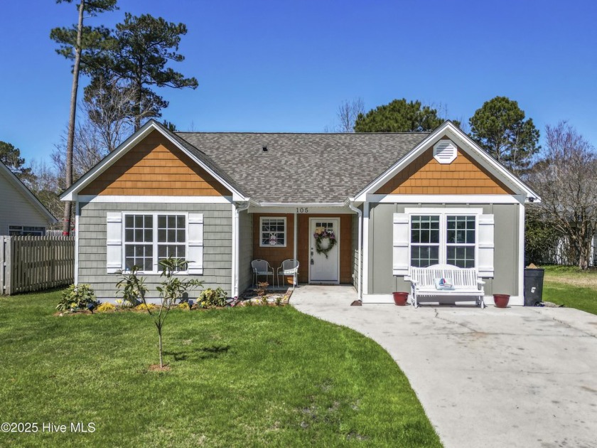 This Beautiful, 4-bedroom, 2-bath home feels like a brand-new - Beach Home for sale in Hampstead, North Carolina on Beachhouse.com