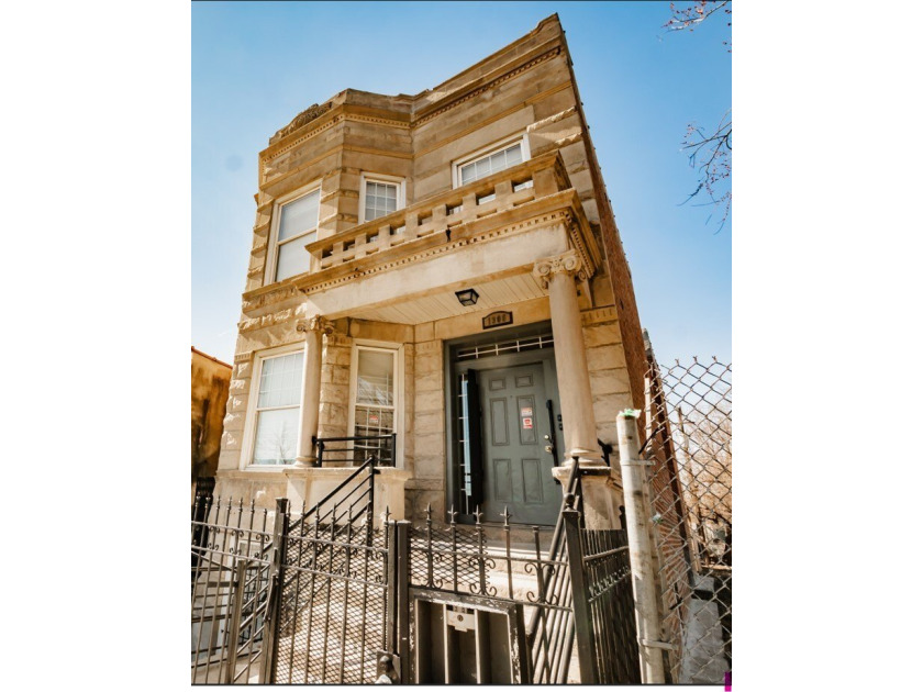 Exceptional investment opportunity in the historic North - Beach Home for sale in Chicago, Illinois on Beachhouse.com