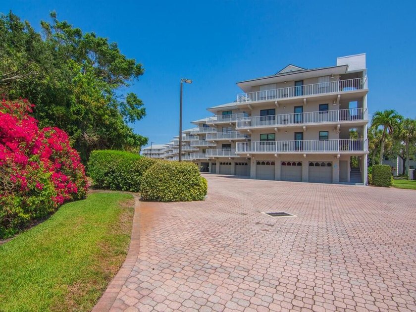 5300 Highway A1a unit: 205 - Beach Condo for sale in Indian River Shores, Florida on Beachhouse.com