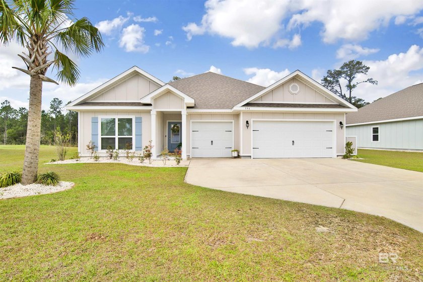 Welcome to Aventura!! This 4-bedroom 3.5-bathroom home is - Beach Home for sale in Gulf Shores, Alabama on Beachhouse.com