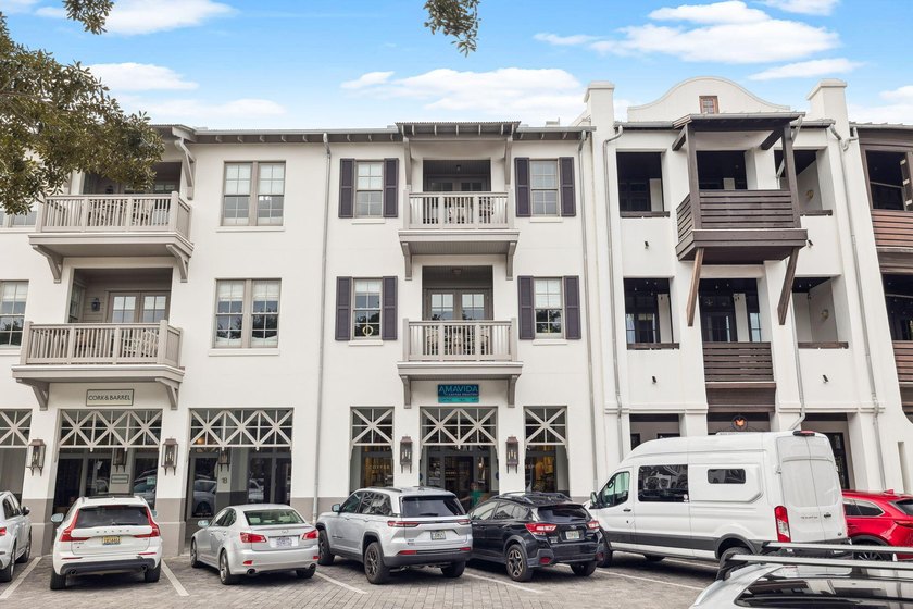 Completely renovated 2-bedroom residence in Lofts West, ideally - Beach Condo for sale in Rosemary Beach, Florida on Beachhouse.com