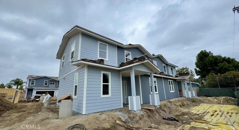 Perfect for a large family compound. Brand new construction - Beach Townhome/Townhouse for sale in Santa Ana, California on Beachhouse.com