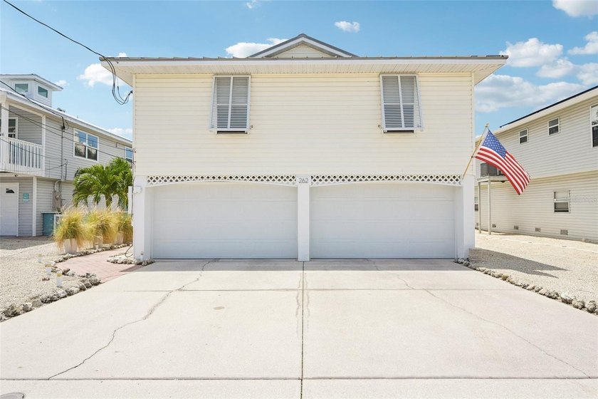 Beautifully modernized and well-maintained 3-bedroom, 2-bath - Beach Home for sale in Holmes Beach, Florida on Beachhouse.com