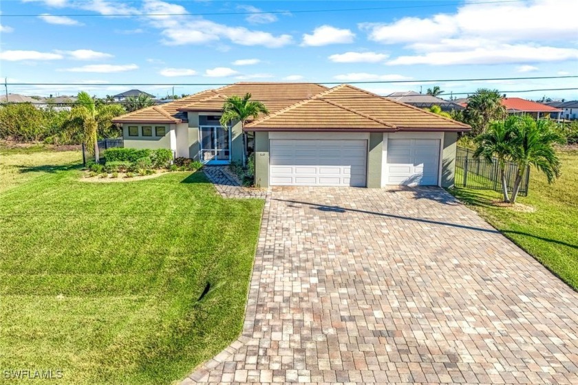 Welcome to your slice of fishing and boating paradise! This - Beach Home for sale in Cape Coral, Florida on Beachhouse.com