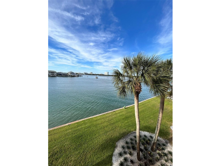 Stunning Waterfront Condo with New Hurricane-Impact Windows - Beach Condo for sale in Clearwater Beach, Florida on Beachhouse.com