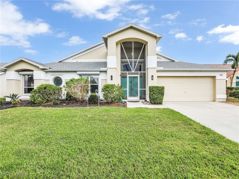 Welcome to 14891 Lake Olive Dr., a beautiful property that - Beach Home for sale in Fort Myers, Florida on Beachhouse.com