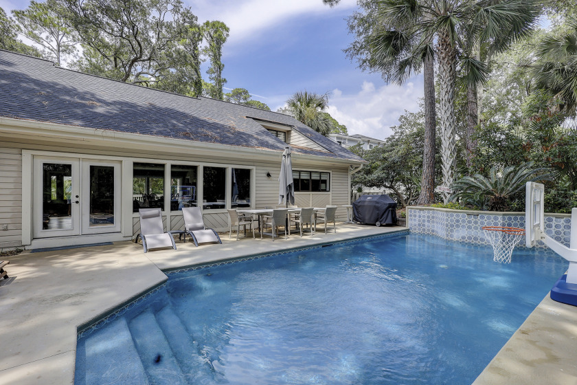 44 Mooring Buoy- 3rd Row (176 yard walk) to Ocean, Fido Friendly - Beach Vacation Rentals in Hilton Head Island, South Carolina on Beachhouse.com