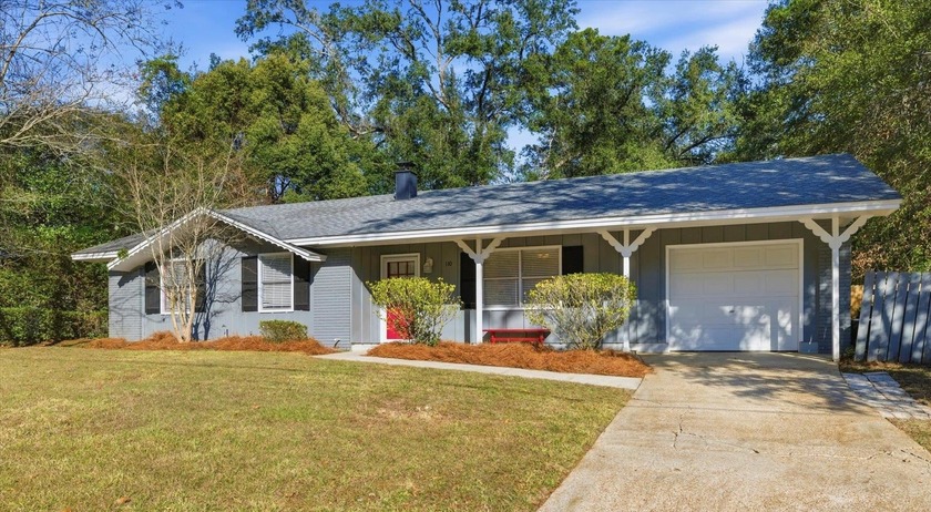 Motivated Seller! This inviting home offers more living space - Beach Home for sale in Tallahassee, Florida on Beachhouse.com