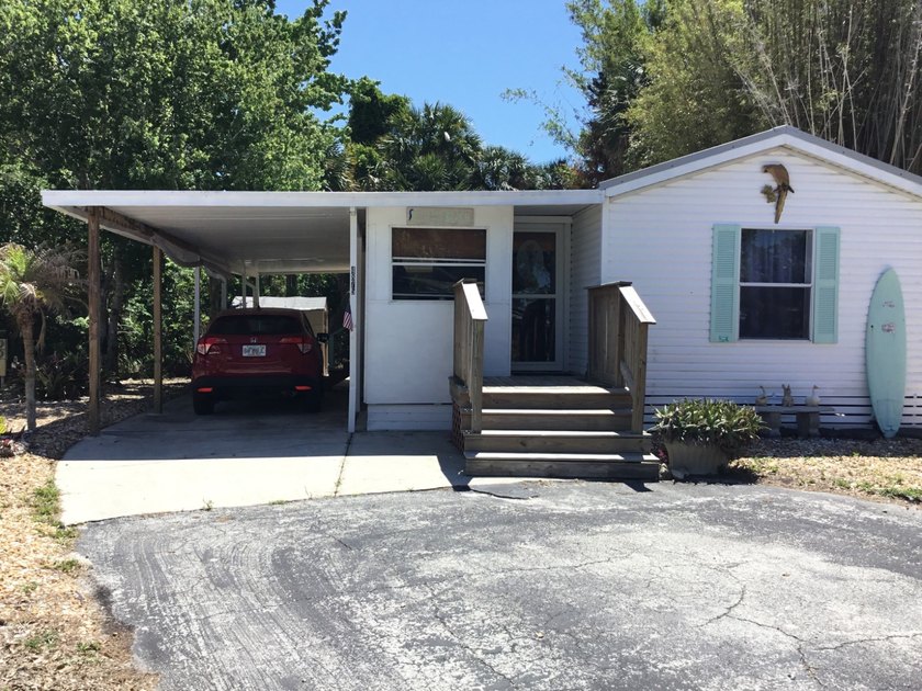 Looking for the perfect Florida Retreat? Look no further, this - Beach Home for sale in Titusville, Florida on Beachhouse.com