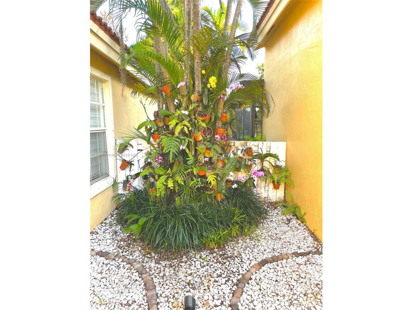 Beautiful_ Fully renovated 3 bedroom and 2 full baths, ranch - Beach Home for sale in Sunrise, Florida on Beachhouse.com