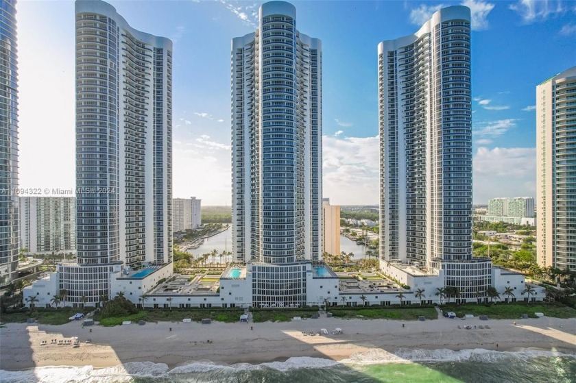 Outstanding 3/3.5 unit in oceanfront Trump Tower II building - Beach Condo for sale in Sunny Isles Beach, Florida on Beachhouse.com