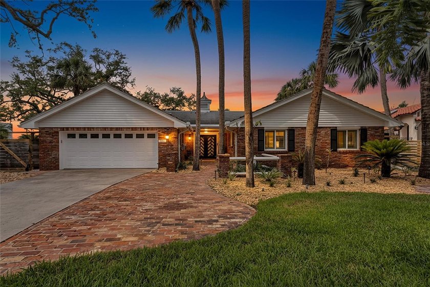 One or more photo(s) has been virtually staged. Experience the - Beach Home for sale in St. Petersburg, Florida on Beachhouse.com