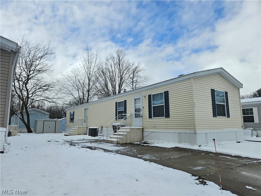Built in 2020, this 3-bedroom, 2-bathroom home offers a newer - Beach Home for sale in Conneaut, Ohio on Beachhouse.com