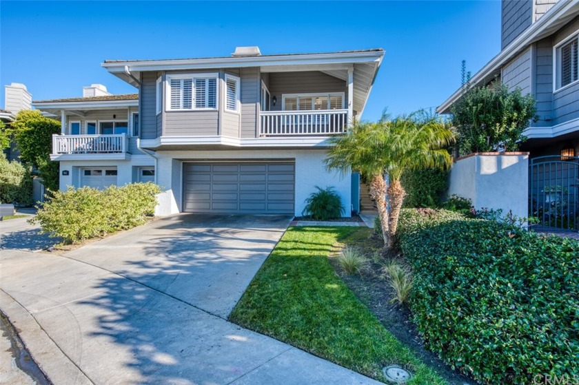 Welcome to The Views. 940 Gardenia Way is one of only 47 - Beach Home for sale in Corona Del Mar, California on Beachhouse.com