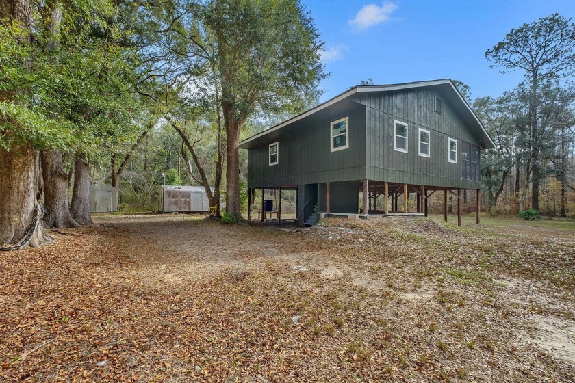 Now available! This renovated cabin features a new kitchen - Beach Home for sale in Tallahassee, Florida on Beachhouse.com