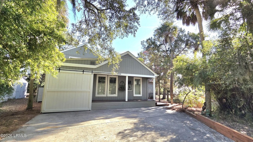 Beautifully renovated home: the prefect blend of coastal living - Beach Home for sale in Fripp Island, South Carolina on Beachhouse.com