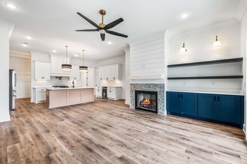 Elegant Golf-View Ranch Home With Outdoor Living. This stunning - Beach Home for sale in Destin, Florida on Beachhouse.com