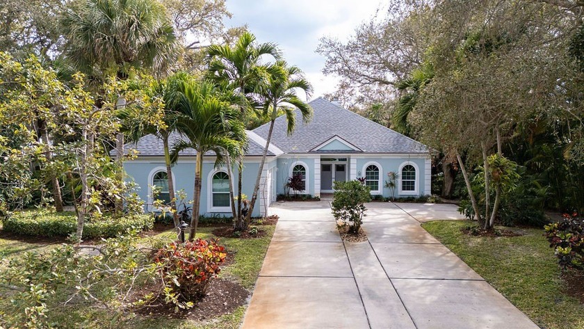 Charming 3BR/3BA home east of A1A in the private enclave of - Beach Home for sale in Vero Beach, Florida on Beachhouse.com