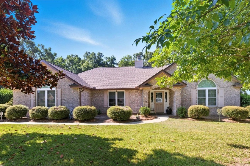 Beautifully maintained and updated 3BR/2BA, pool home in - Beach Home for sale in Tallahassee, Florida on Beachhouse.com