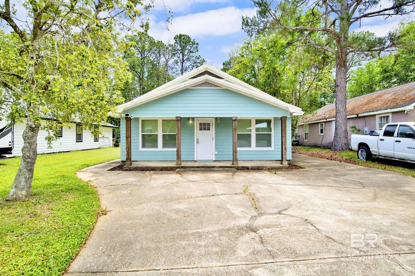 Elegantly Renovated Home in Palmetto Woods - No HOA | Gulf - Beach Home for sale in Gulf Shores, Alabama on Beachhouse.com