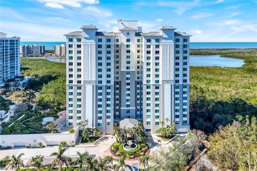 Beautful lush views await you as you step into this beautifully - Beach Home for sale in Naples, Florida on Beachhouse.com