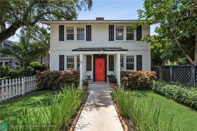 Sailboat Bend is BOOMING, and this is your chance to own this - Beach Home for sale in Fort Lauderdale, Florida on Beachhouse.com