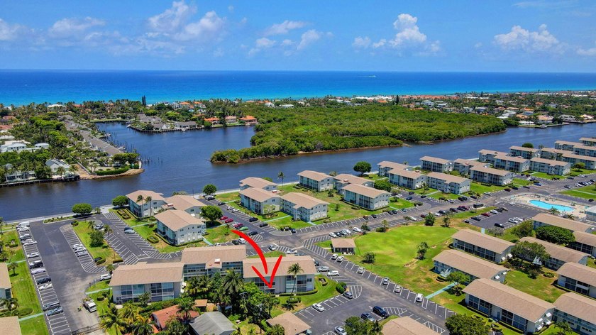 Welcome to paradise! Here's your chance to live in an - Beach Condo for sale in Boynton Beach, Florida on Beachhouse.com
