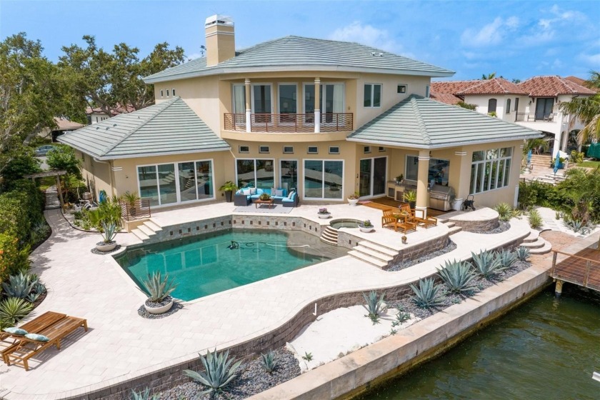 Price Improvement!  An exquisite one-of-a-kind contemporary - Beach Home for sale in St. Petersburg, Florida on Beachhouse.com