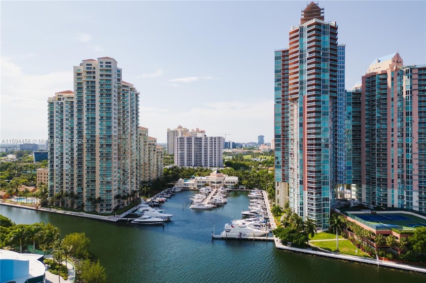 Aventura Marina II Condo Unit #718 3 Bed/3 full bath 1,720 sq ft - Beach Condo for sale in Aventura, Florida on Beachhouse.com