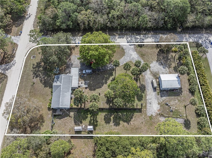Beautiful corner lot with over an acre for all of your toys. The - Beach Home for sale in Vero Beach, Florida on Beachhouse.com