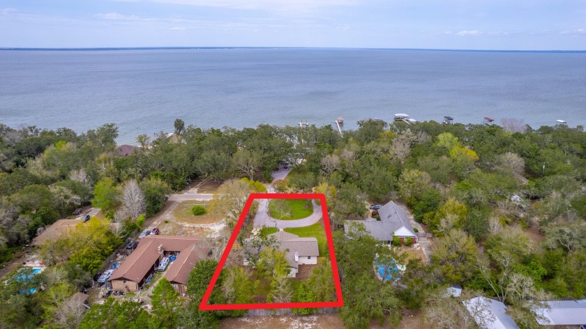 This completely renovated home resides on half an acre and has a - Beach Home for sale in Gulf Breeze, Florida on Beachhouse.com