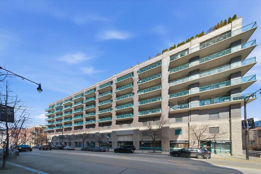 Beautiful loft-style one-bedroom condo in the heart of West - Beach Condo for sale in Chicago, Illinois on Beachhouse.com