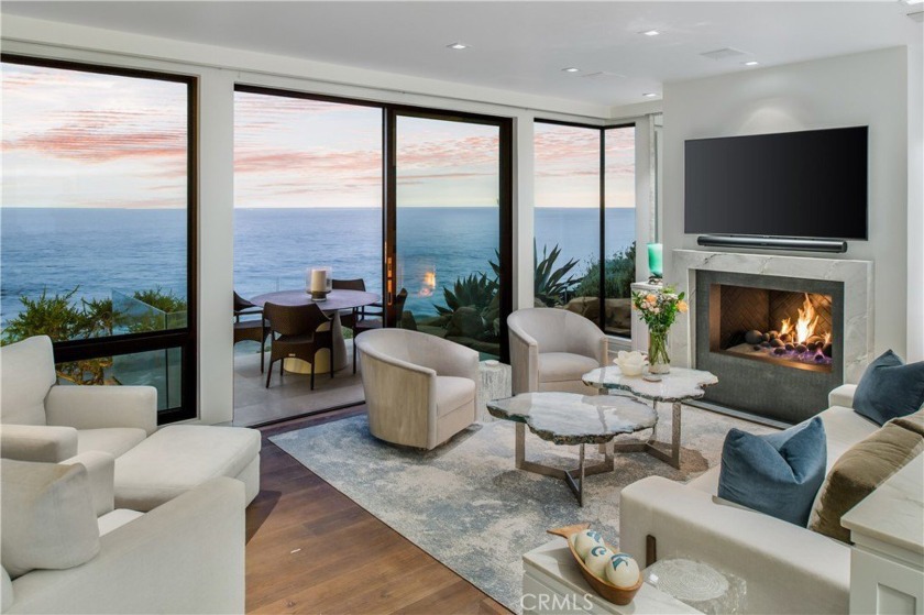 An extraordinary example of contemporary Chris Abel-designed - Beach Home for sale in Laguna Beach, California on Beachhouse.com