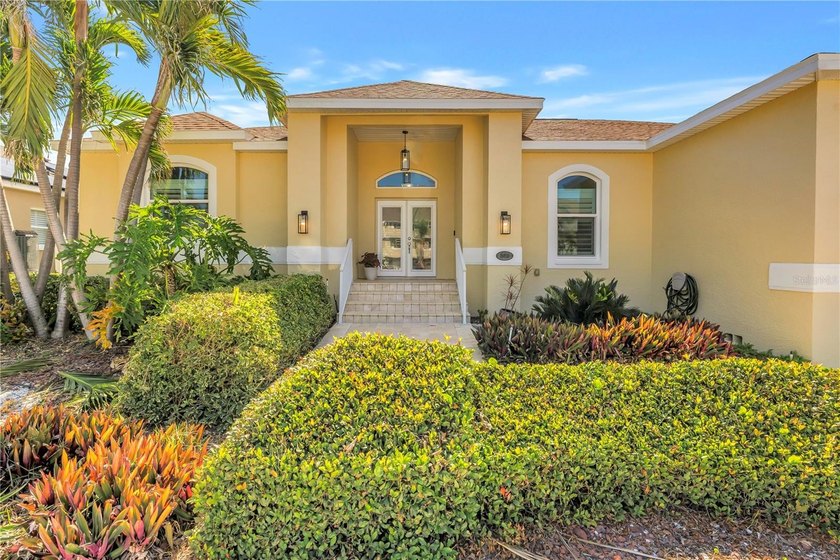 One or more photo(s) has been virtually staged. This premier - Beach Home for sale in Tierra Verde, Florida on Beachhouse.com